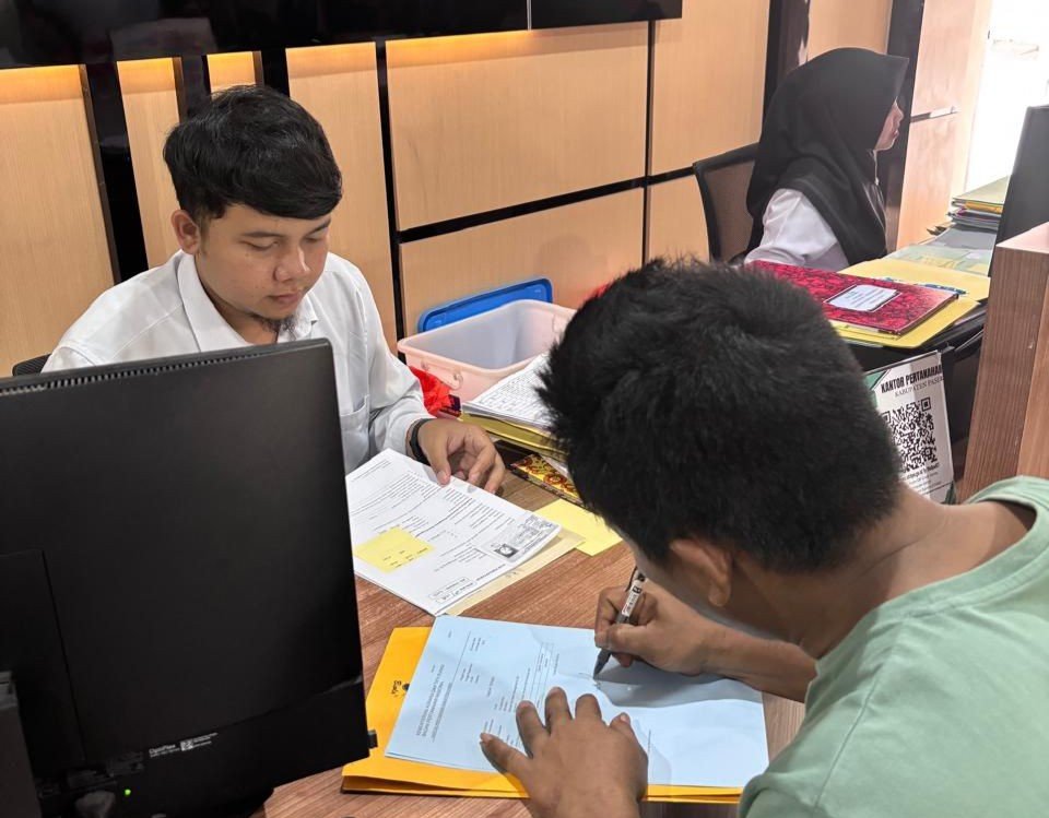 Kantor Pertanahan Kabupaten Paser Tetap Buka Layanan Pengambilan Sertipikat PTSL Selama Ramadan PROKALTIM 1 WhatsApp Image 2026 02 25 at 08.38.52 Kantor Pertanahan Kabupaten Paser Tetap Buka Layanan Pengambilan Sertipikat PTSL Selama Ramadan PROKALTIM