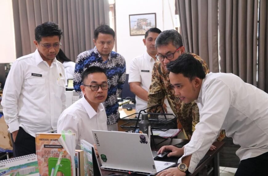 Kakanwil BPN Kaltim Tinjau Langsung Layanan&hellip;