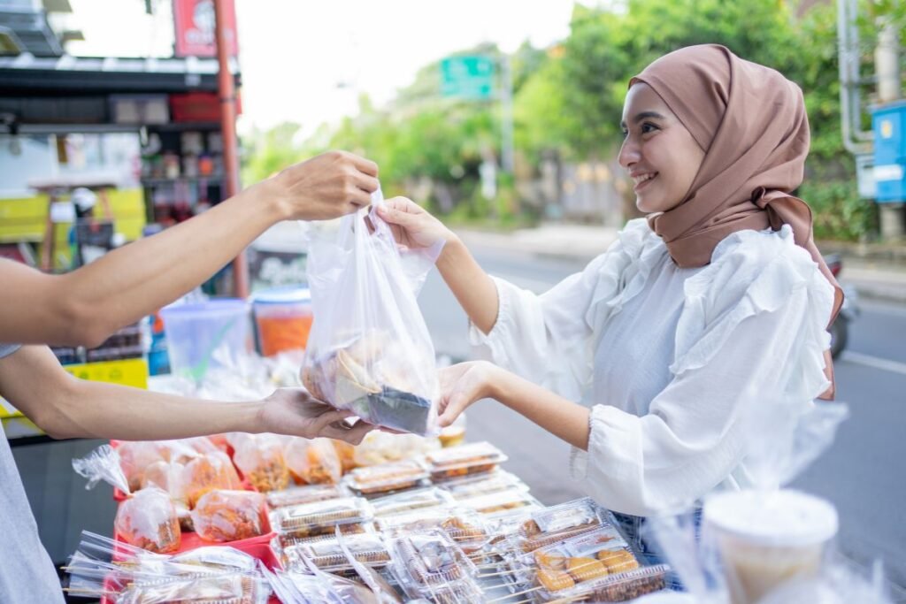 Takjil Tradisional Tetap Laris di Bulan Ramadan PROKALTIM 2 takjil Takjil Tradisional Tetap Laris di Bulan Ramadan PROKALTIM