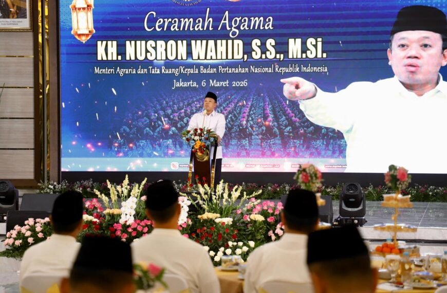 Menteri Nusron Sampaikan Ceramah Agama di&hellip;