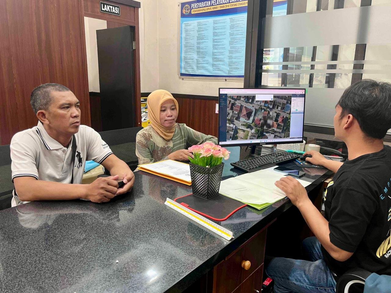 WhatsApp Image 2026 03 26 at 21.25.55 1 Cerita Masyarakat yang Manfaatkan Layanan Pertanahan Terbatas di Libur Idulfitri PROKALTIM