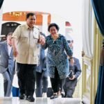 Prabowo Sambut Megawati di Istana, Pertemuan Ini Picu Tafsir Politik