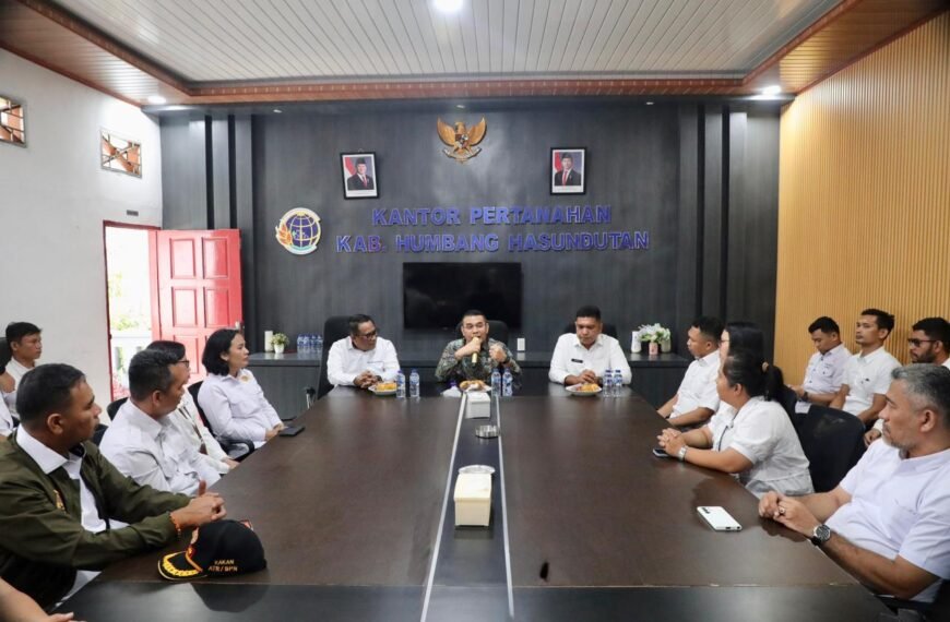 Kunjungi Kantah Kabupaten Humbang Hasundutan, Wamen&hellip;