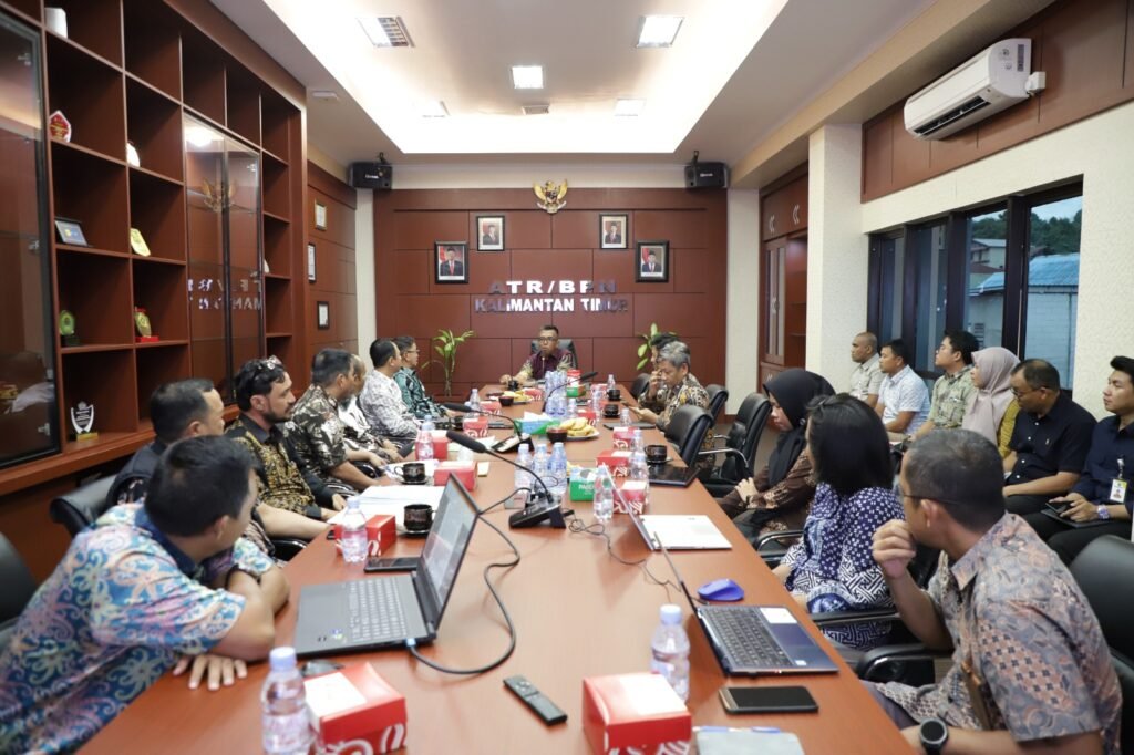 WhatsApp Image 2026 04 09 at 17.01.15 Kanwil BPN Provinsi Kaltim Gelar Rapat Tindak Lanjut Eks HPL Jone Kabupaten Paser PROKALTIM