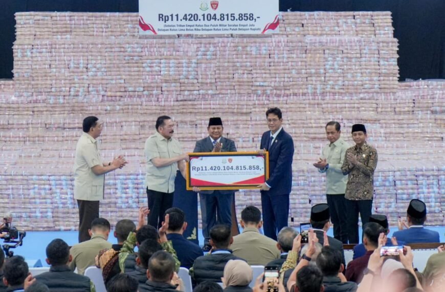 Wamen Ossy Saksikan Penyerahan Denda Administratif&hellip;