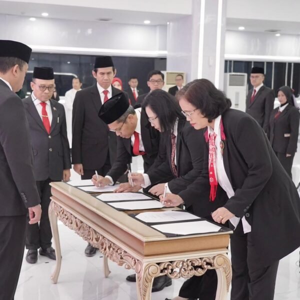 Menteri ATR/Kepala BPN Lantik 84 Pejabat Administrator, Bentuk&hellip;