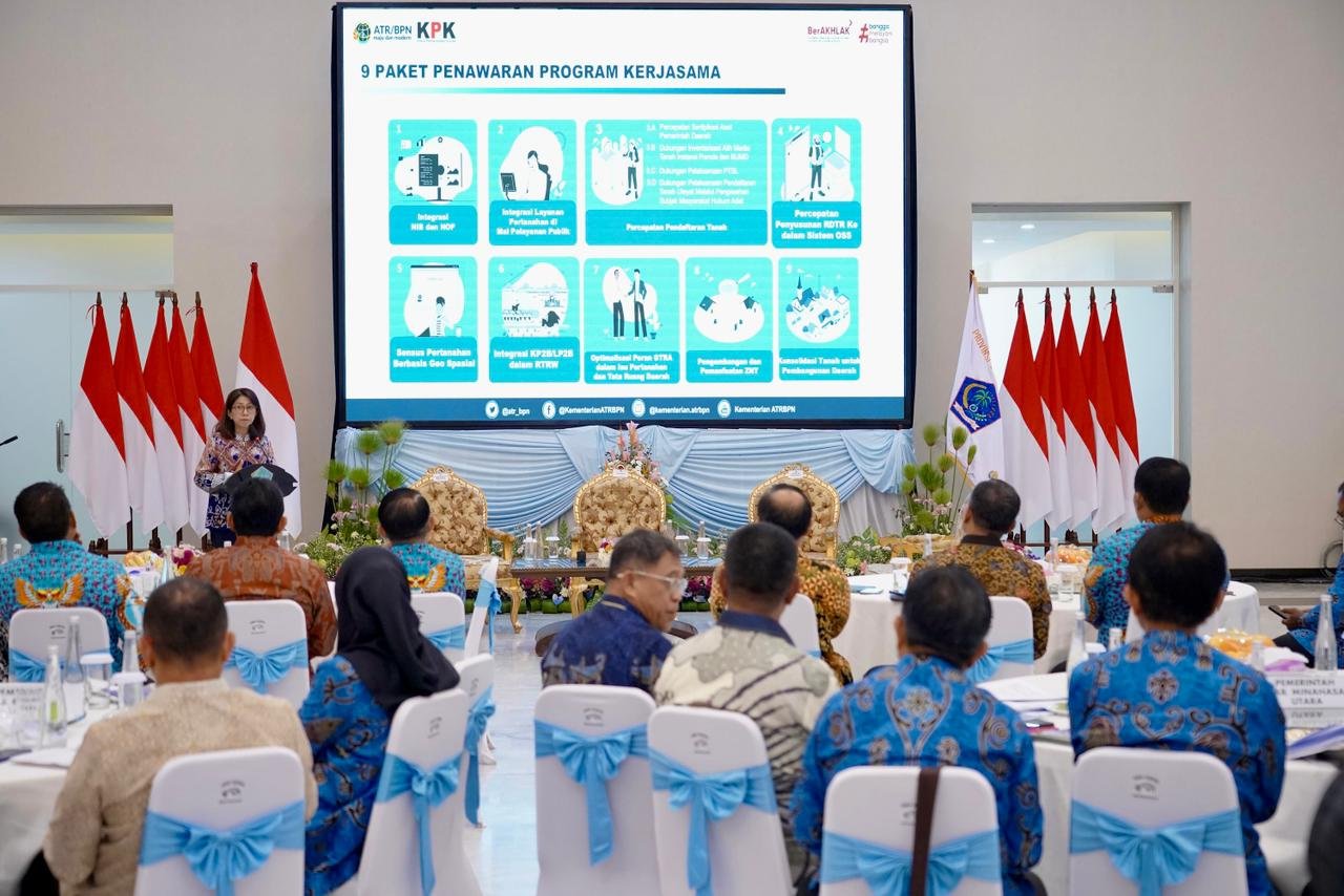 Tawarkan Sembilan Program Kerja Sama dengan KPK, Sahli ATR/BPN Ungkap Keuntungan bagi Pemerintah Daerah Se-Sulut PROKALTIM 1 WhatsApp Image 2026 05 12 at 22.11.00 Tawarkan Sembilan Program Kerja Sama dengan KPK, Sahli ATR/BPN Ungkap Keuntungan bagi Pemerintah Daerah Se-Sulut PROKALTIM