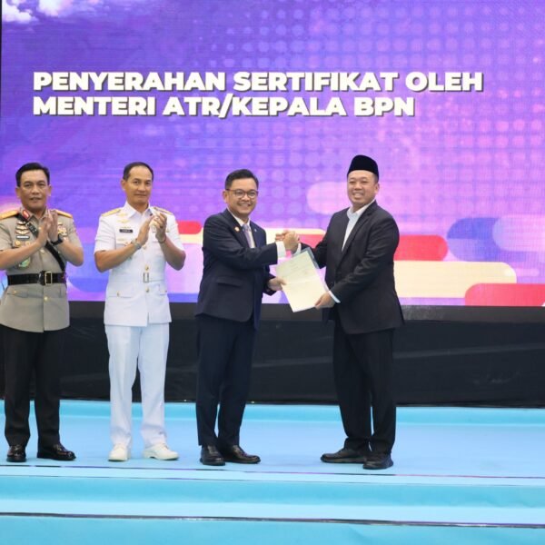 Serahkan Sertipikat Hak Pakai untuk Lemhannas RI, Menteri&hellip;