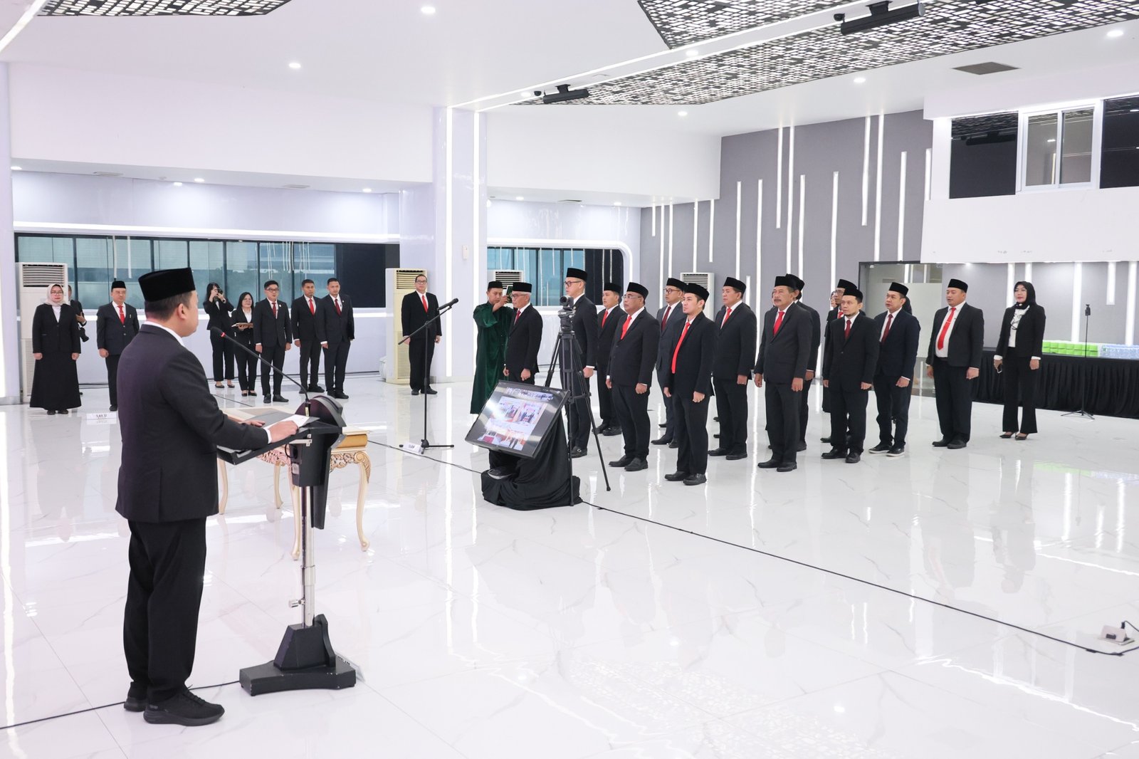 Lantik 130 Pejabat, Menteri ATR/Kepala BPN: Berikan Manfaat dan Pelayanan yang Adil bagi Masyarakat PROKALTIM 1 WhatsApp Image 2026 06 04 at 20.32.32 Lantik 130 Pejabat, Menteri ATR/Kepala BPN: Berikan Manfaat dan Pelayanan yang Adil bagi Masyarakat PROKALTIM