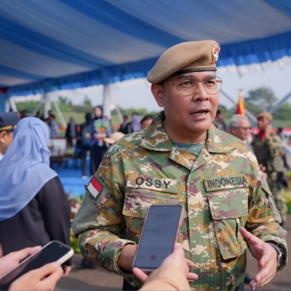 Penutupan Latsarmil Komcad Gelombang I 2026, Wamen Ossy&hellip;