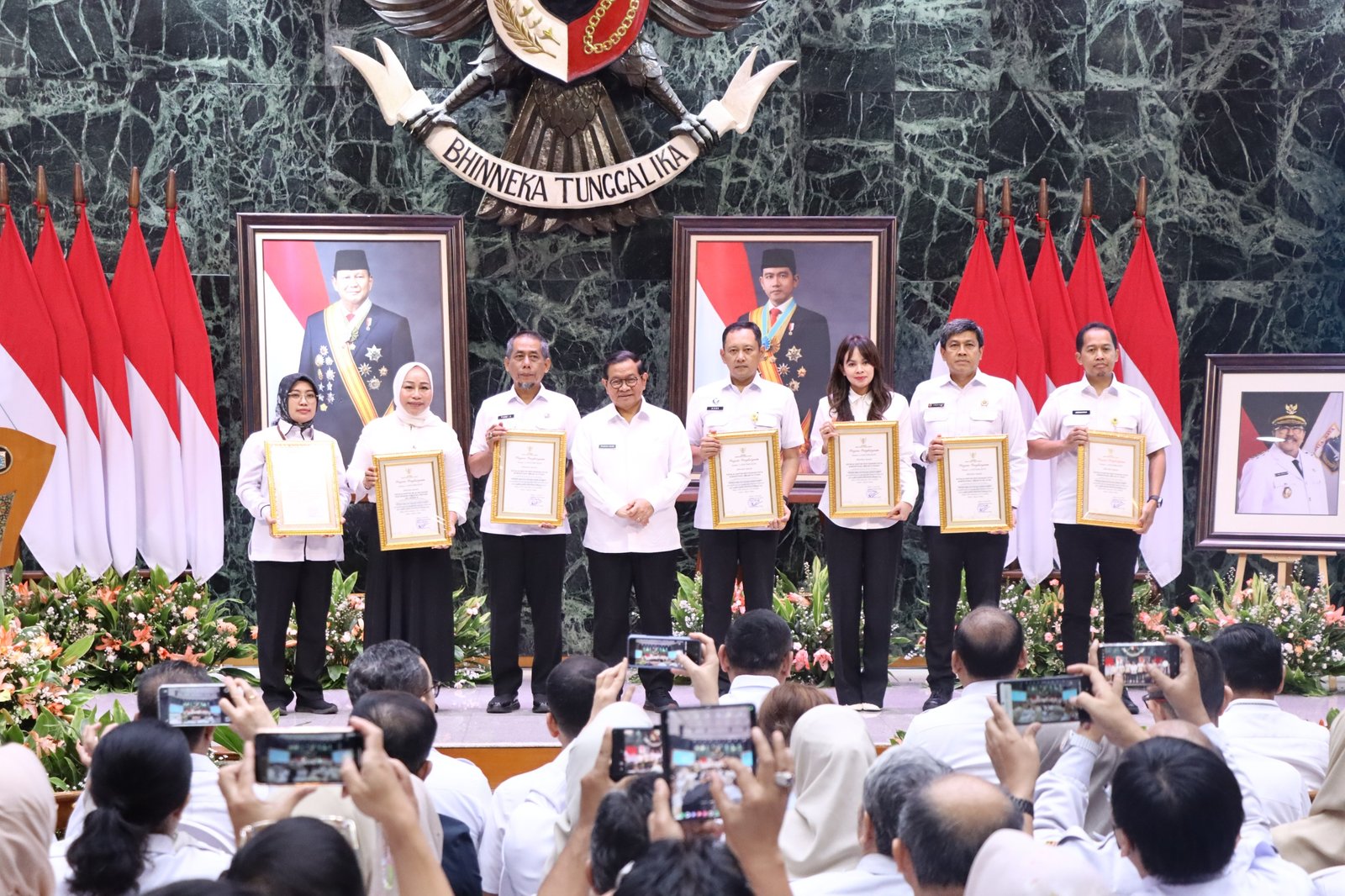 Pemprov DKI Jakarta Beri Penghargaan kepada Kementerian ATR/BPN atas Percepatan Pengamanan Aset PROKALTIM 1 WhatsApp Image 2026 06 24 at 17.31.45 Pemprov DKI Jakarta Beri Penghargaan kepada Kementerian ATR/BPN atas Percepatan Pengamanan Aset PROKALTIM