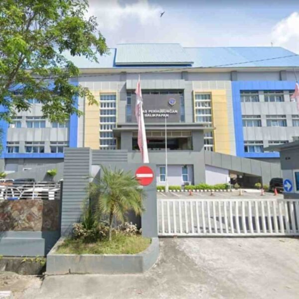 lokasi demo massa LBB di kantor DPPR Kota Balikpapan