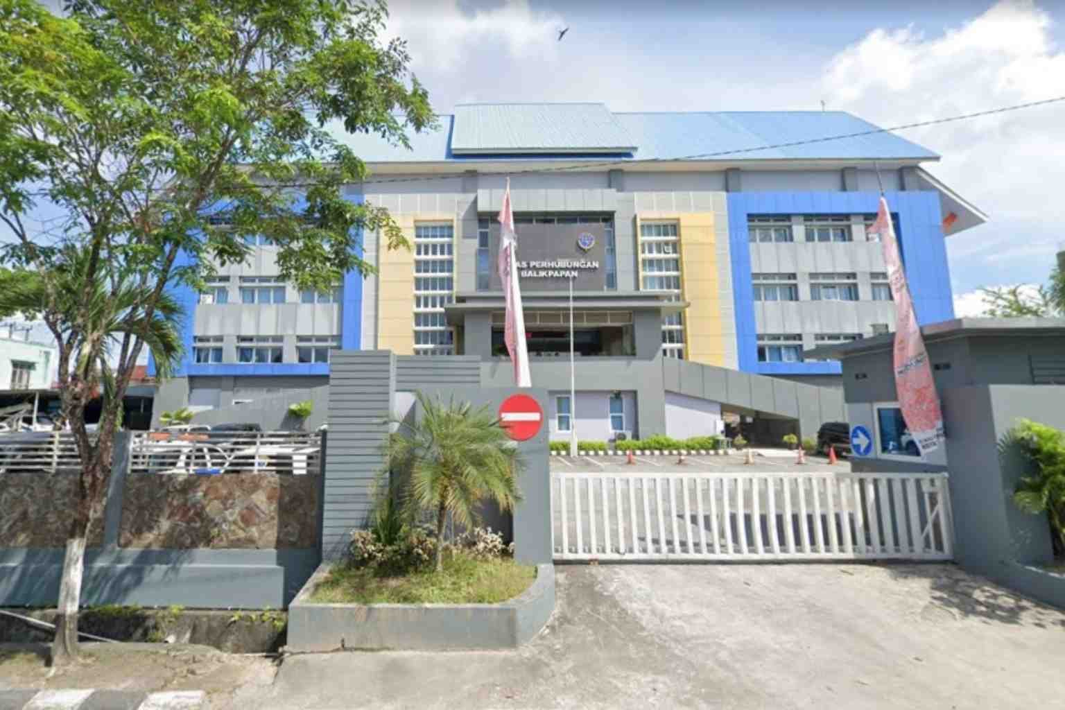 lokasi demo massa LBB di kantor DPPR Kota Balikpapan