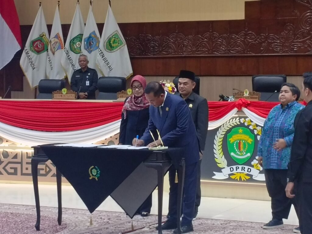WhatsApp Image 2026 07 14 at 13.52.01 Kanwil BPN Provinsi Kaltim Hadiri Rapat Paripurna ke-18 DPRD Provinsi Kalimantan Timur PROKALTIM