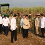 Dampingi Presiden Prabowo Panen Raya di Malang, Menteri Nusron: Ketahanan Pangan Butuh Kepastian Hukum Tanah