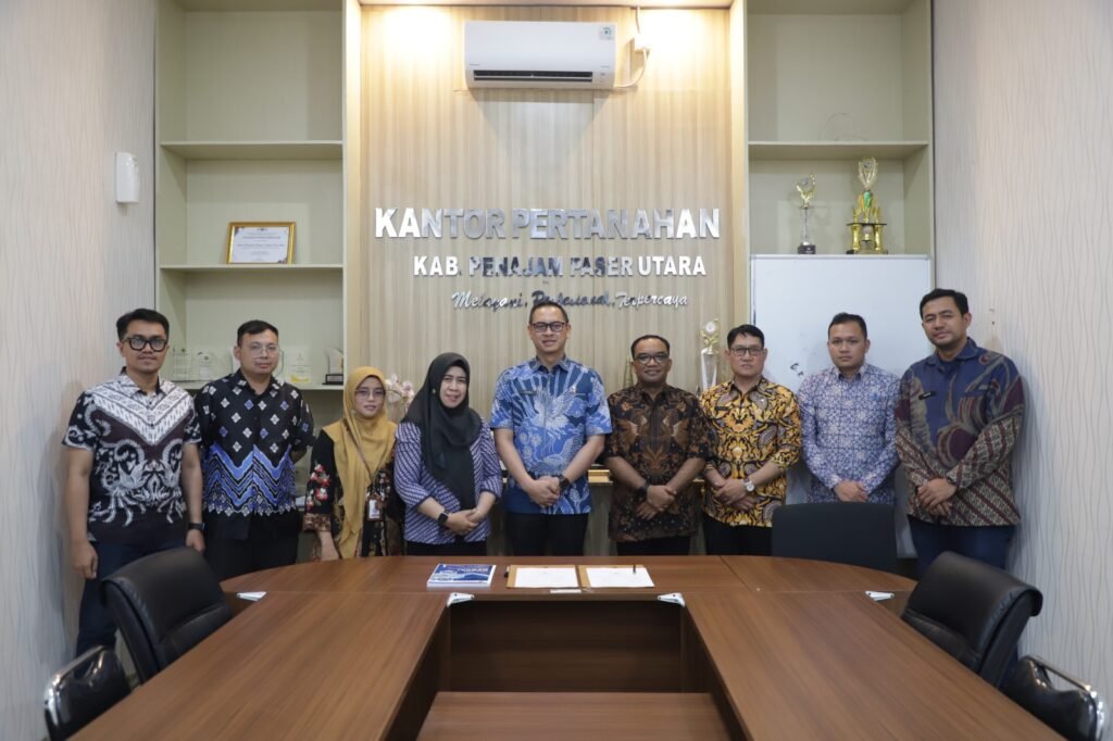 WhatsApp Image 2026 07 23 at 23.01.18 Kepala Kanwil BPN Provinsi Kalimantan Timur Hadiri Serah Terima Jabatan Kepala Kantor Pertanahan Kabupaten Penajam Paser Utara PROKALTIM