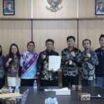 Kantor Pertanahan Kabupaten Paser Serahkan Sertipikat Tanah Aset PT. PLN (Persero) UPP Kalimantan Bagian Timur 1 sebagai Wujud Tertib Administrasi Aset Negara