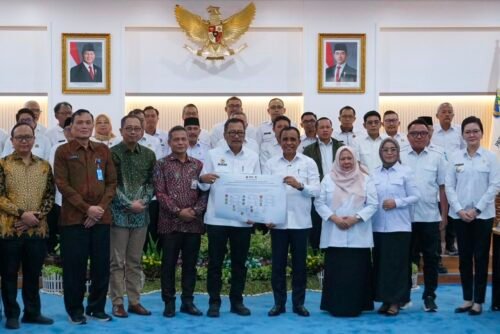 Kementerian ATR/BPN, KPK, dan Pemda Se-Sulteng Sepakati Optimalisasi Kerja Sama untuk Perbaikan Pelayanan Publik, Pengelolaan Aset, dan Pendapatan Daerah PROKALTIM 3 WhatsApp Image 2026 07 29 at 20.22.18 Kementerian ATR/BPN, KPK, dan Pemda Se-Sulteng Sepakati Optimalisasi Kerja Sama untuk Perbaikan Pelayanan Publik, Pengelolaan Aset, dan Pendapatan Daerah PROKALTIM