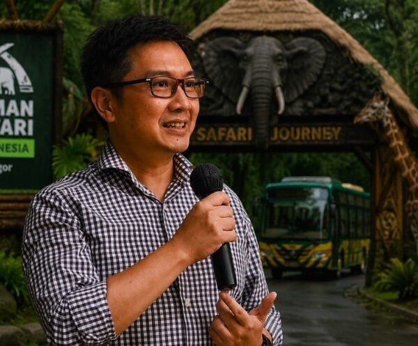 Direktur Pemasaran PT Taman Safari Indonesia sekaligus Ketua Umum DPP PUTRI Hans Manansang