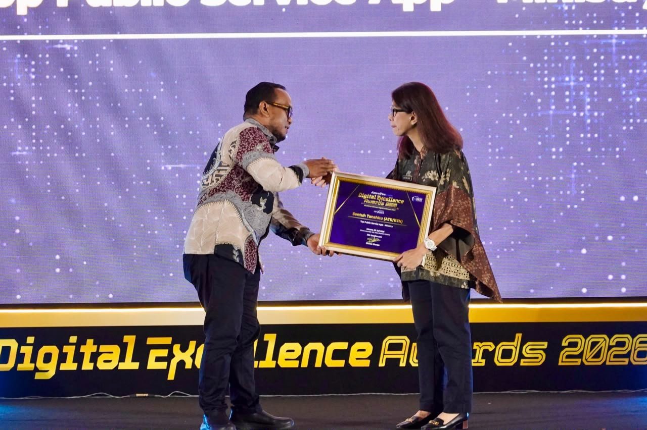Kementerian ATR/BPN Raih Penghargaan Top Public Service App Lewat Aplikasi Sentuh Tanahku PROKALTIM 1 WhatsApp Image 2026 07 31 at 22.45.35 Kementerian ATR/BPN Raih Penghargaan Top Public Service App Lewat Aplikasi Sentuh Tanahku PROKALTIM