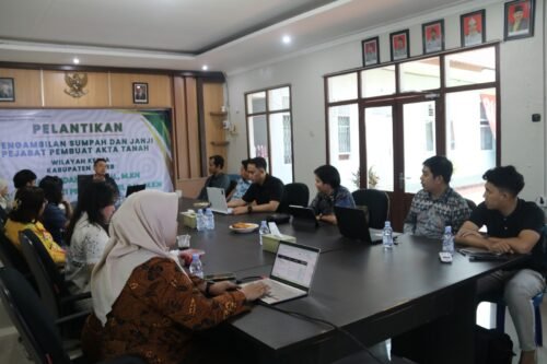 Kantor Pertanahan Kabupaten Paser Perkuat Pembangunan Zona Integritas melalui Sharing Session LKE PROKALTIM 3 WhatsApp Image 2026 08 14 at 15.25.23 1 Kantor Pertanahan Kabupaten Paser Perkuat Pembangunan Zona Integritas melalui Sharing Session LKE PROKALTIM
