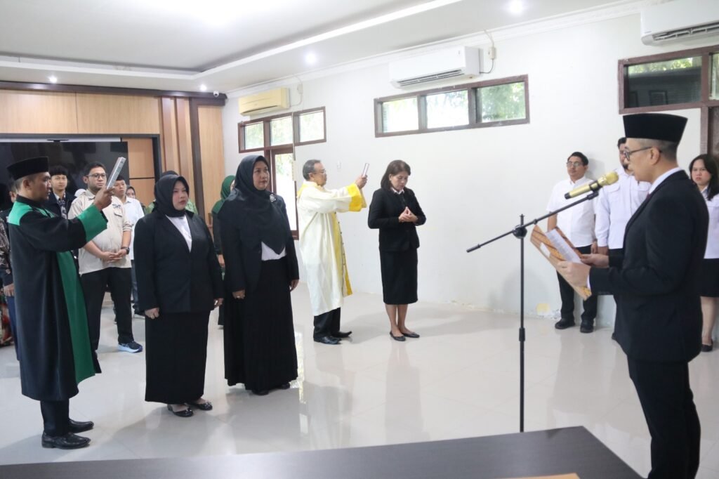 Kantor Pertanahan Kabupaten Paser Melaksanakan Pelantikan dan Pengambilan Sumpah/Janji Jabatan PPAT PROKALTIM 1 WhatsApp Image 2026 08 14 at 15.25.23 Kantor Pertanahan Kabupaten Paser Melaksanakan Pelantikan dan Pengambilan Sumpah/Janji Jabatan PPAT PROKALTIM