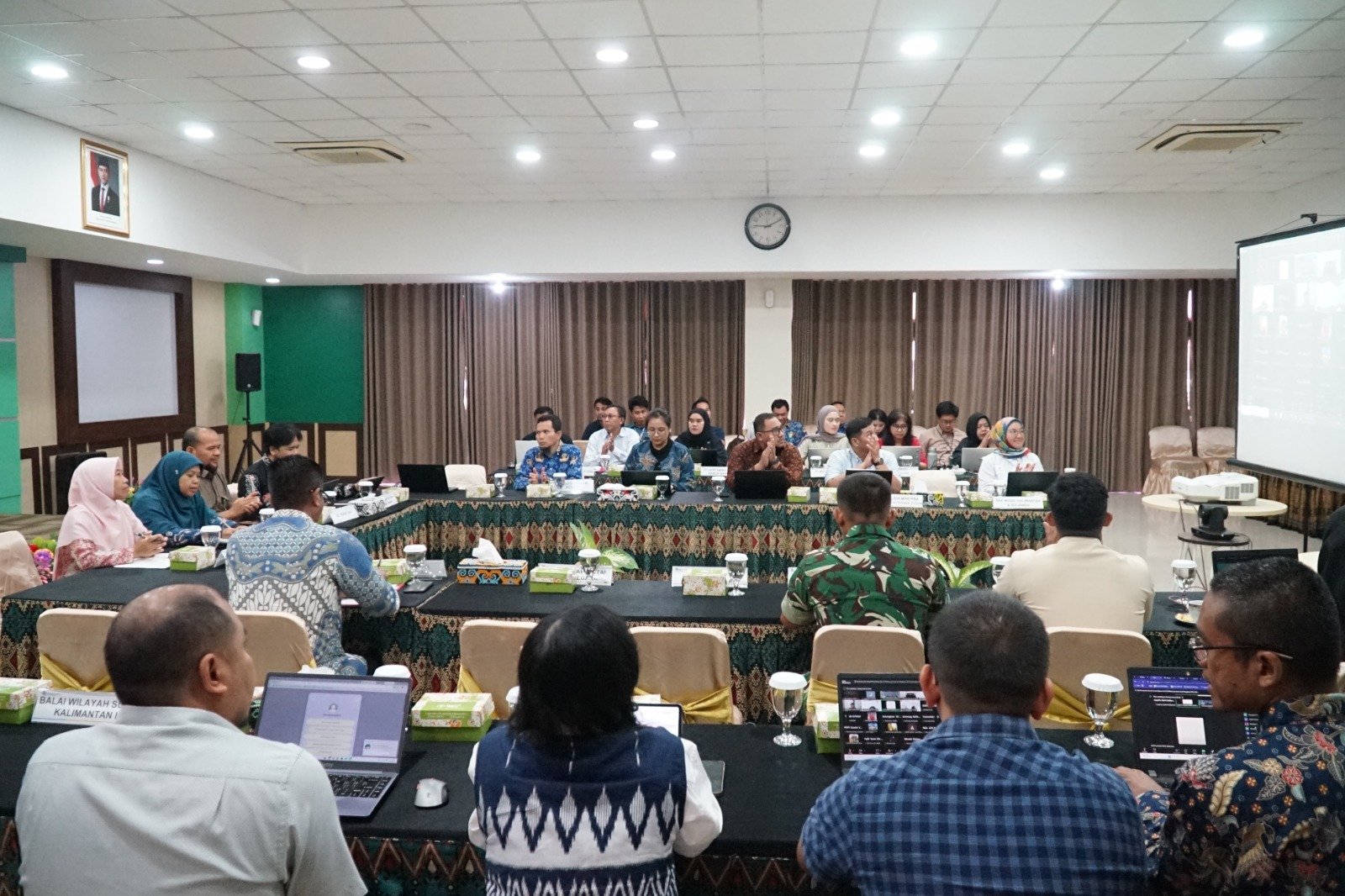 Dorong Percepatan Pensertipikatan BMN dan IGT, Kanwil BPN Provinsi Kaltim Jadi Narasumber Monev DJKN Kaltimtara PROKALTIM 1 WhatsApp Image 2026 08 27 at 16.41.27 Dorong Percepatan Pensertipikatan BMN dan IGT, Kanwil BPN Provinsi Kaltim Jadi Narasumber Monev DJKN Kaltimtara PROKALTIM