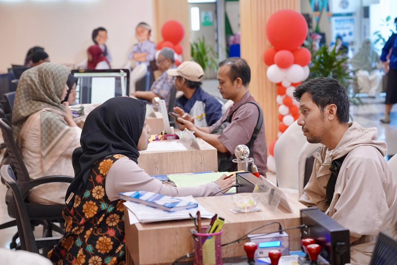 Balik Nama Sertipikat Selesai Lebih Cepat, Masyarakat Rasakan Kepastian Layanan PERINTIS 10 Hari PROKALTIM 1 WhatsApp Image 2026 08 31 at 09.22.37 Balik Nama Sertipikat Selesai Lebih Cepat, Masyarakat Rasakan Kepastian Layanan PERINTIS 10 Hari PROKALTIM