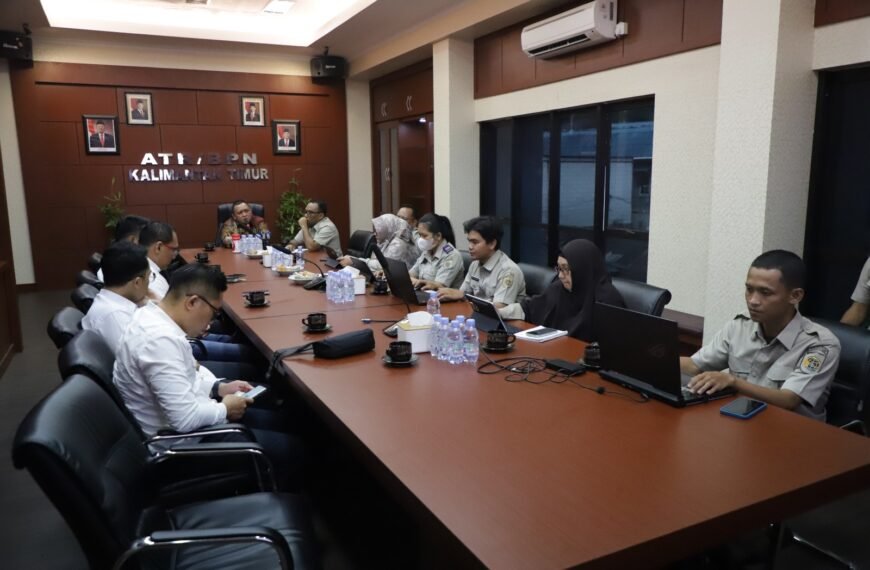 Bahas Percepatan Pembebasan Lahan Tol Akses&hellip;