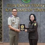 Perkuat Sinergi Antarlembaga, Kakanwil BPN Provinsi Kaltim Audiensi dengan Kejati Kaltim