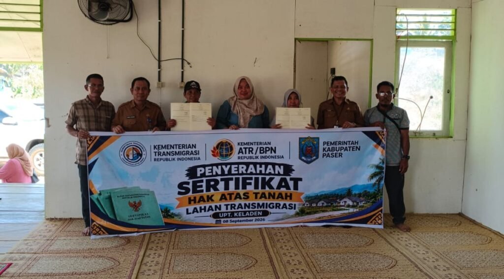 WhatsApp Image 2026 09 17 at 09.58.14 1 Kantor Pertanahan Kabupaten Paser Serahkan 110 Sertipikat Transmigrasi di Desa Kladen PROKALTIM