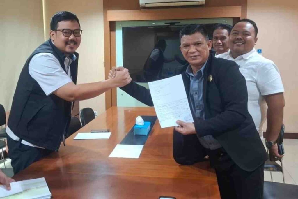 Muhammad Ali Amin, Pengacara Muda Balikpapan yang Memilih Dekat dengan Masyarakat PROKALTIM 3 ali amin Muhammad Ali Amin, Pengacara Muda Balikpapan yang Memilih Dekat dengan Masyarakat PROKALTIM