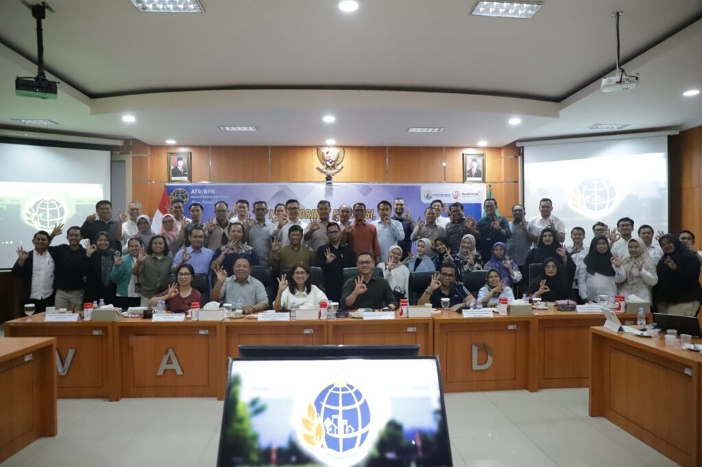 WhatsApp Image 2026 10 08 at 10.21.32 Kantah Kabupaten Paser Ikuti Monitoring, Evaluasi, dan Pembinaan Kinerja oleh Tim I Kementerian ATR/BPN PROKALTIM