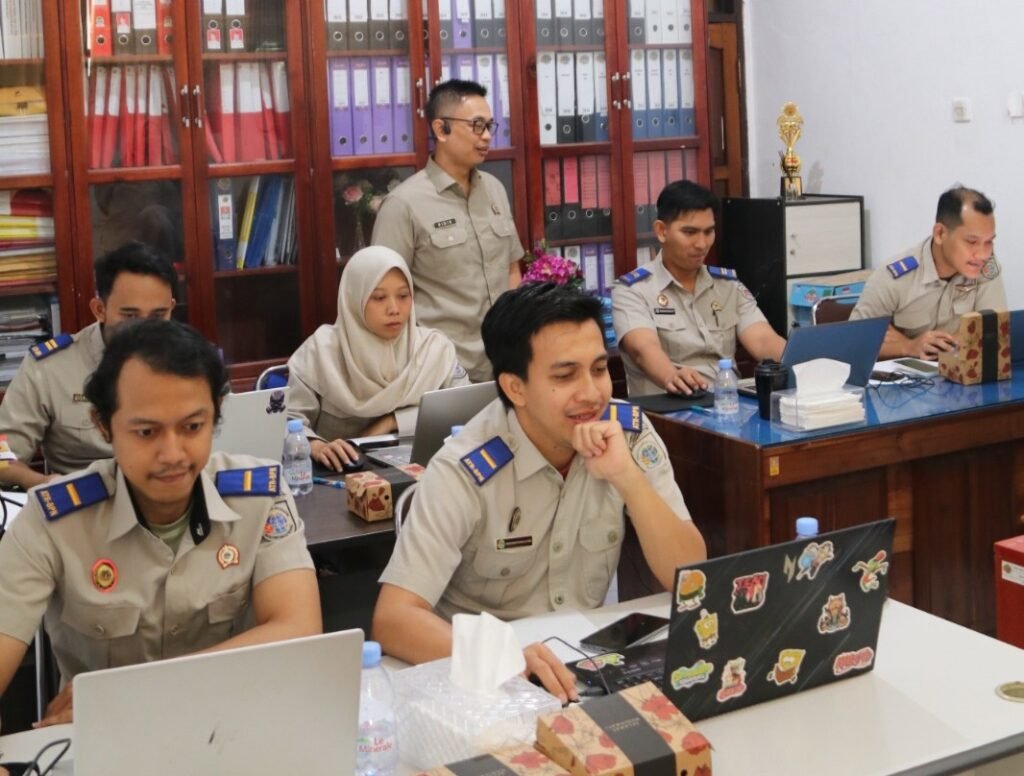 WhatsApp Image 2026 10 08 at 10.55.30 Pegawai Kantah Kabupaten Paser Ikuti Ujian Pemetaan Talenta dan KRS Jabatan Pengawas Tahun 2026 PROKALTIM