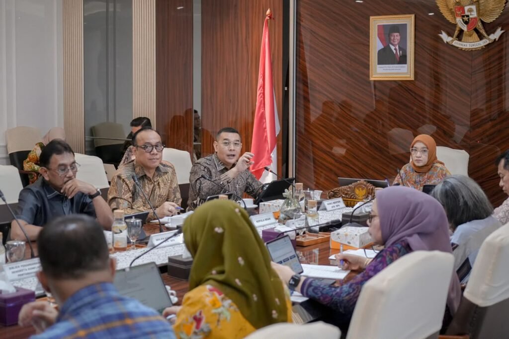 Pemerintah Bahas Kelembagaan BRAN, Perjelas Peran dan Pembagian Kewenangan dalam Reforma Agraria PROKALTIM 1 WhatsApp Image 2026 10 11 at 09.32.39 Pemerintah Bahas Kelembagaan BRAN, Perjelas Peran dan Pembagian Kewenangan dalam Reforma Agraria PROKALTIM