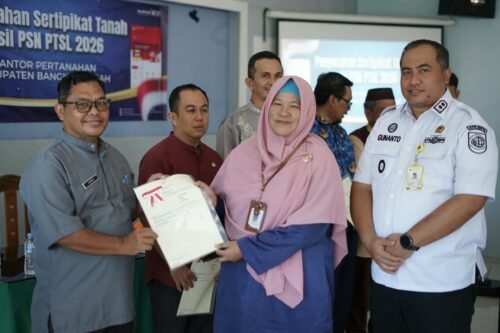 Manfaatkan PTSL untuk Urus Sertipikat, Masyarakat: Proses Dipermudah PROKALTIM 6 Kemudahan pengurusan sertipikat tanah dengan program Pendaftaran Tanah Sistematis Lengkap (PTSL) dirasakan langsung masyarakat