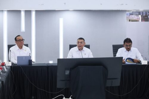 Kementerian ATR/BPN Gelar Rapat Lanjutan Bersama BRAN untuk Perjelas Pembagian Tugas dan Fungsi terkait Reforma Agraria PROKALTIM 3 Kementerian Agraria dan Tata Ruang/Badan Pertanahan Nasional (ATR/BPN) menggelar Rapat Tindak Lanjut Pembentukan Badan Reforma Agraria Nasional (BRAN)