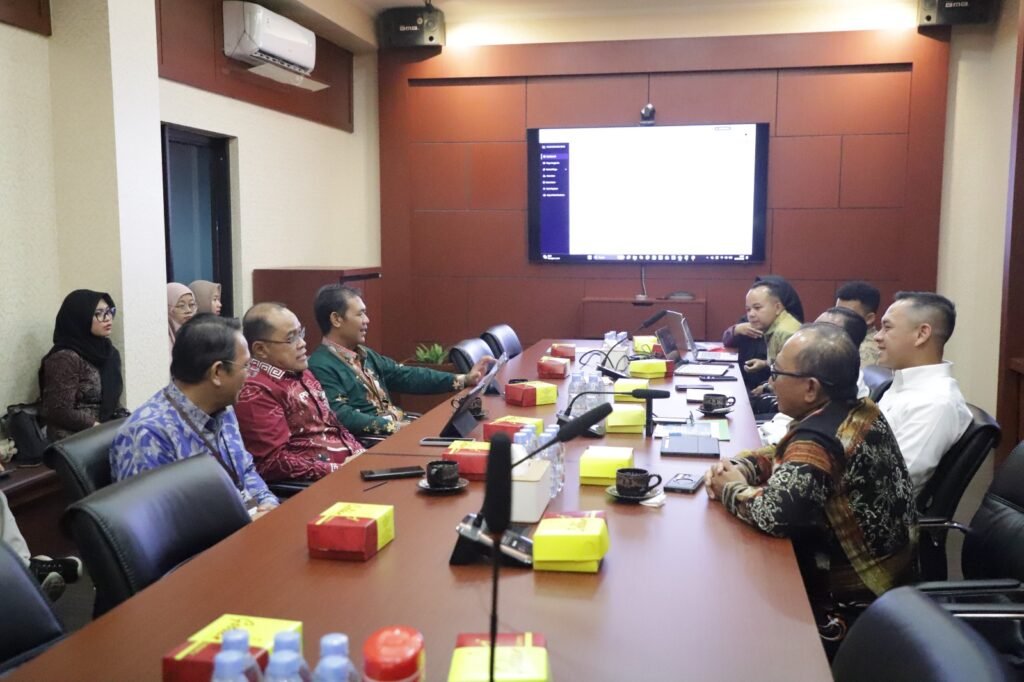 Kantor Wilayah Badan Pertanahan Nasional (BPN) Provinsi Kalimantan Timur menerima kunjungan audiensi Kepala Kantor Wilayah Direktorat Jenderal Perbendaharaan