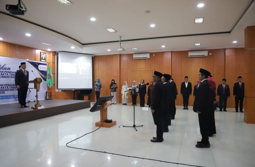 Shamy Ardian, melantik Majelis Pembina dan Pengawas Pejabat Pembuat Akta Tanah Wilayah dan Daerah Provinsi Kalimantan Timur