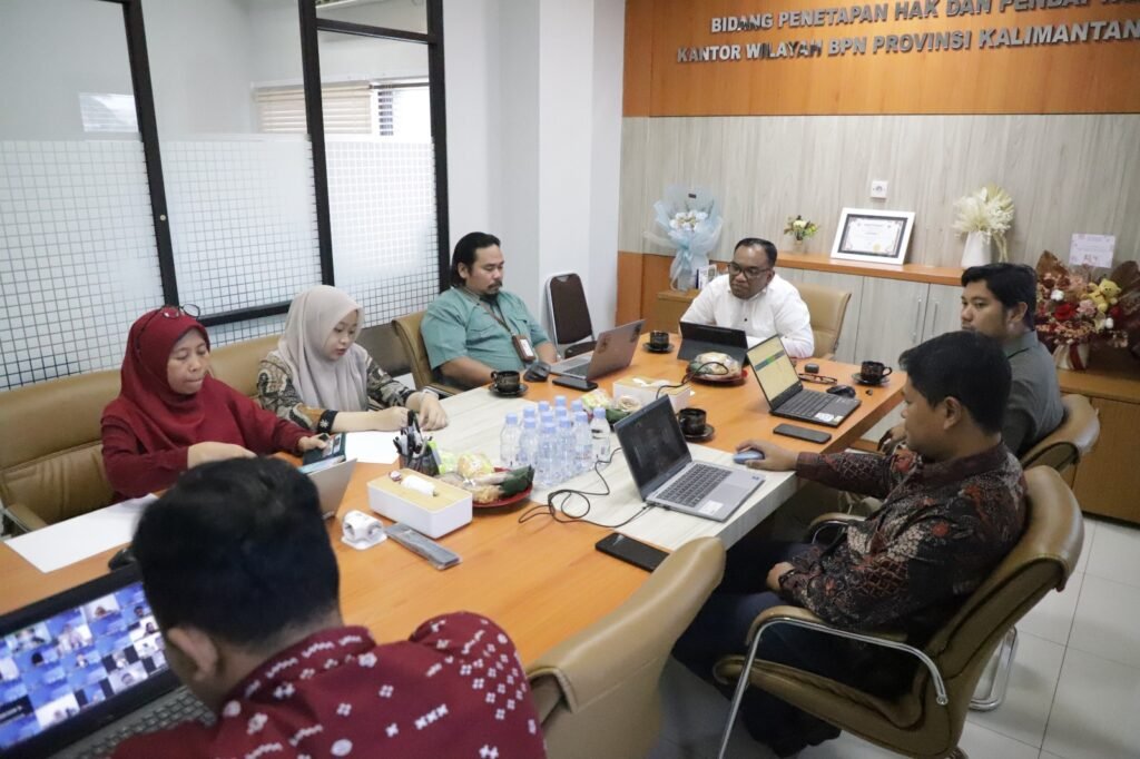 Kantor Wilayah BPN Provinsi Kalimantan Timur melalui Bidang Penetapan Hak dan Pendaftaran kembali melaksanakan rapat koordinasi untuk memantau perkembangan sertipikasi aset tanah PT PLN