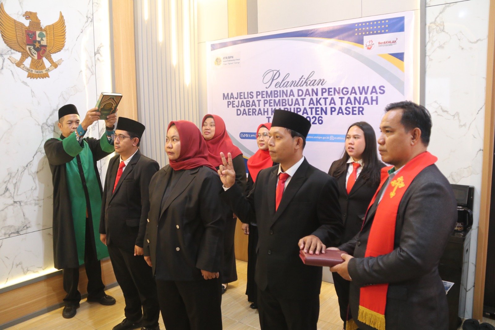 Kantor Pertanahan Kabupaten Paser mengikuti kegiatan Pelantikan dan Pengangkatan Sumpah Majelis Pembina dan Pengawas Pejabat Pembuat Akta Tanah