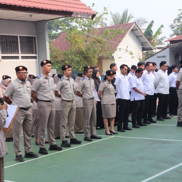Kantor Pertanahan Kabupaten Paser melaksanakan apel pagi yang diikuti oleh seluruh jajaran pegawai