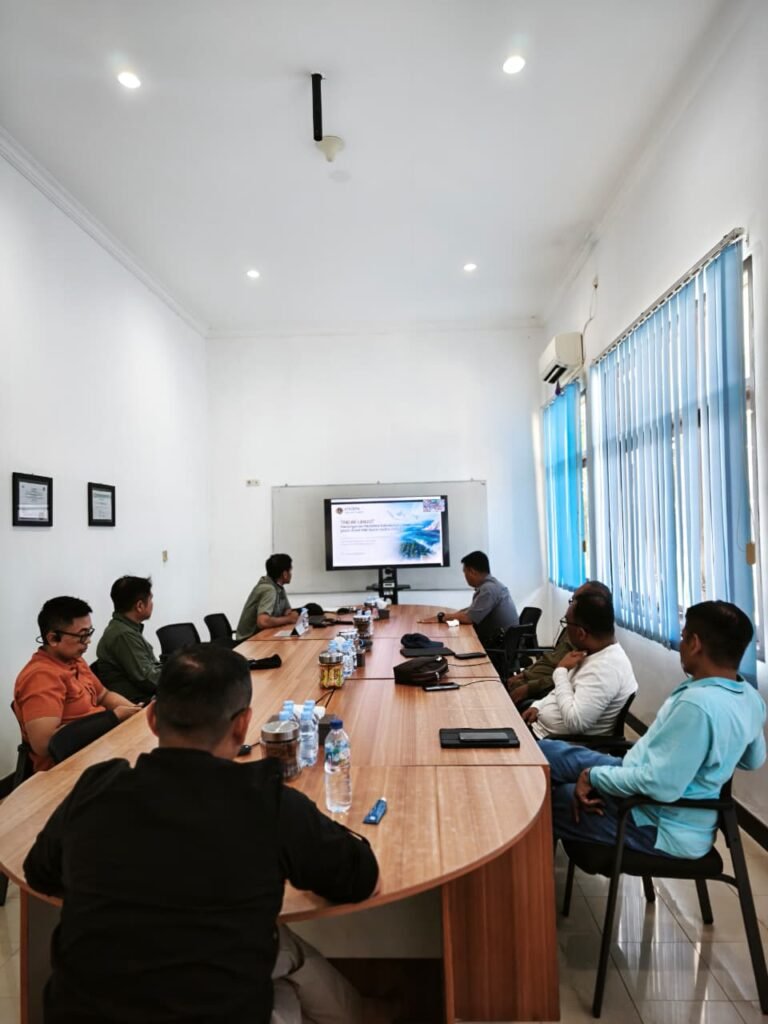 Kanwil BPN Provinsi Kalimantan Timur Ikuti Rapat Tindak Lanjut Penanganan Kebakaran Lahan pada Areal HGU PROKALTIM 1 Rapat ini membahas langkah-langkah penanganan dan penegakan hukum terhadap peristiwa kebakaran lahan pada areal Hak Guna Usaha (HGU)