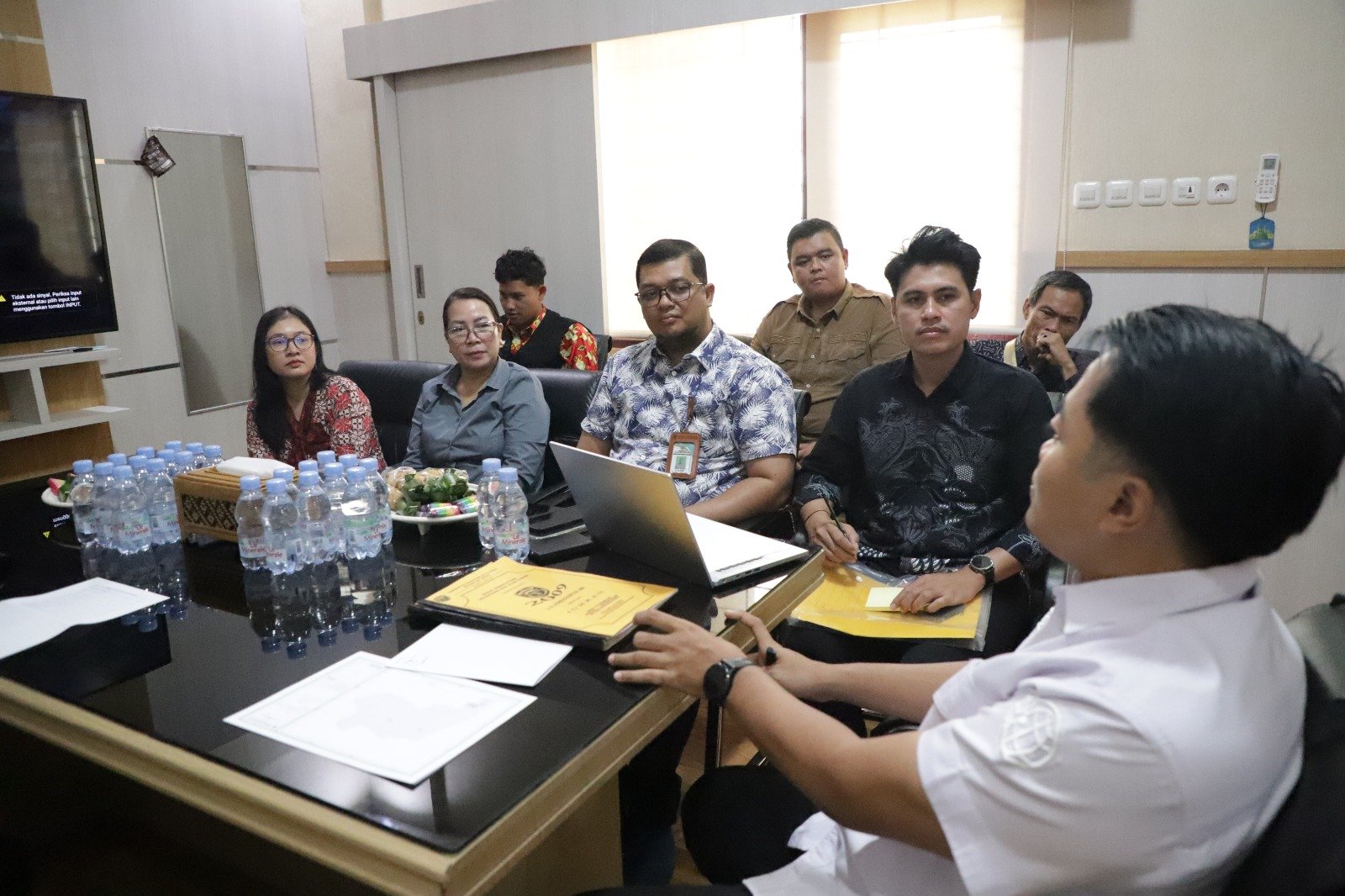 Kanwil BPN Provinsi Kaltim Terima Kunjungan BKAD Pemkab Kutai Barat, Koordinasikan Pengelolaan Tanah Percontohan Agrobisnis PROKALTIM 1 Kantor Wilayah Badan Pertanahan Nasional (BPN) Provinsi Kalimantan Timur menerima kunjungan Badan Keuangan dan Aset Daerah (BKAD) Pemerintah Kabupaten Kutai Barat