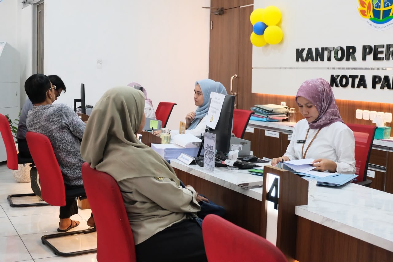 Urus Peralihan Hak Sendiri, Pengurusan Sertipikat Tidak Seribet yang Dibayangkan PROKALTIM 1 Kelengkapan persyaratan administrasi dan pendampingan petugas menjadi bekal masyarakat dalam mengurus peralihan hak atas tanah secara mandiri