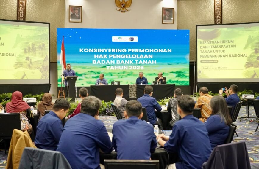 Ketersediaan tanah yang kini dikelola oleh Badan Bank Tanah adalah salah satu landasan penting dalam mendukung pelaksanaan Reforma Agraria