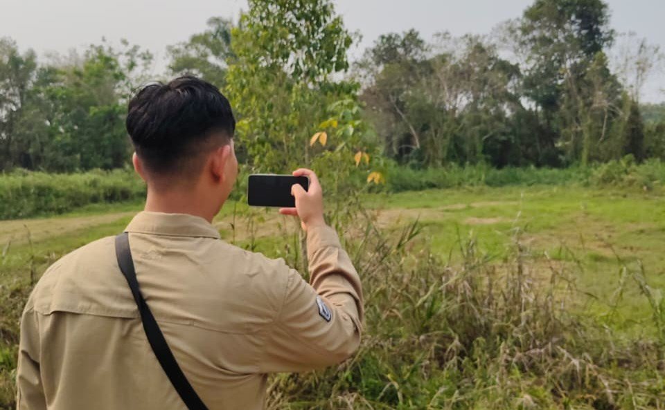Perbarui Data Nilai Tanah, Kantor Pertanahan Kabupaten Paser Lakukan Pengambilan Titik Sampel ZNT PROKALTIM 1 Dalam rangka mendukung pembaruan Peta Zona Nilai Tanah (ZNT), Kantor Pertanahan Kabupaten Paser melaksanakan kegiatan pengambilan titik sampel Zona Nilai Tanah sebagai bagian dari tahapan pengumpulan data lapangan.