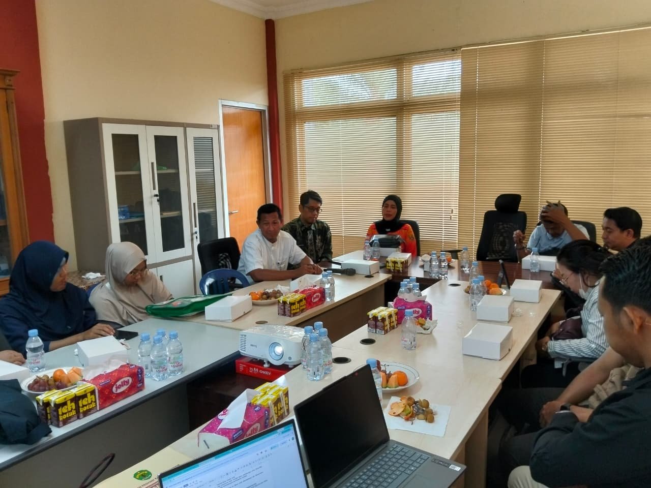 Kantor Pertanahan Kabupaten Paser Ikuti Rakor dan Pemeriksaan Lapangan untuk Verifikasi Aset Tanah Pemprov Kaltim PROKALTIM 1 Kantor Pertanahan Kabupaten Paser mengikuti Rapat Koordinasi dan Pemeriksaan Lapangan terkait permasalahan aset tanah milik Pemerintah