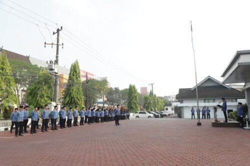 Semangat Patriotik, Gigih, dan Berempati Warnai Peringatan Hari Sumpah Pemuda Ke-98 di Kanwil BPN Provinsi Kaltim PROKALTIM 9 Kantor Wilayah Badan Pertanahan Nasional Provinsi Kalimantan Timur menggelar Upacara Peringatan Hari Sumpah Pemuda di Halaman Kanwil BPN Provinsi Kaltim