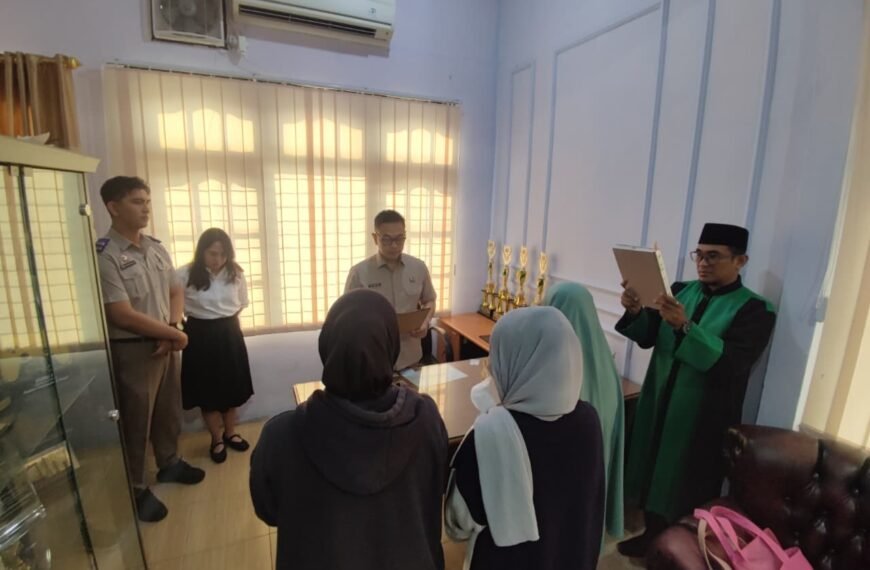 Kantor Pertanahan Kabupaten Paser melaksanakan kegiatan Pengambilan Sumpah dalam rangka penerbitan sertipikat pengganti karena hilang
